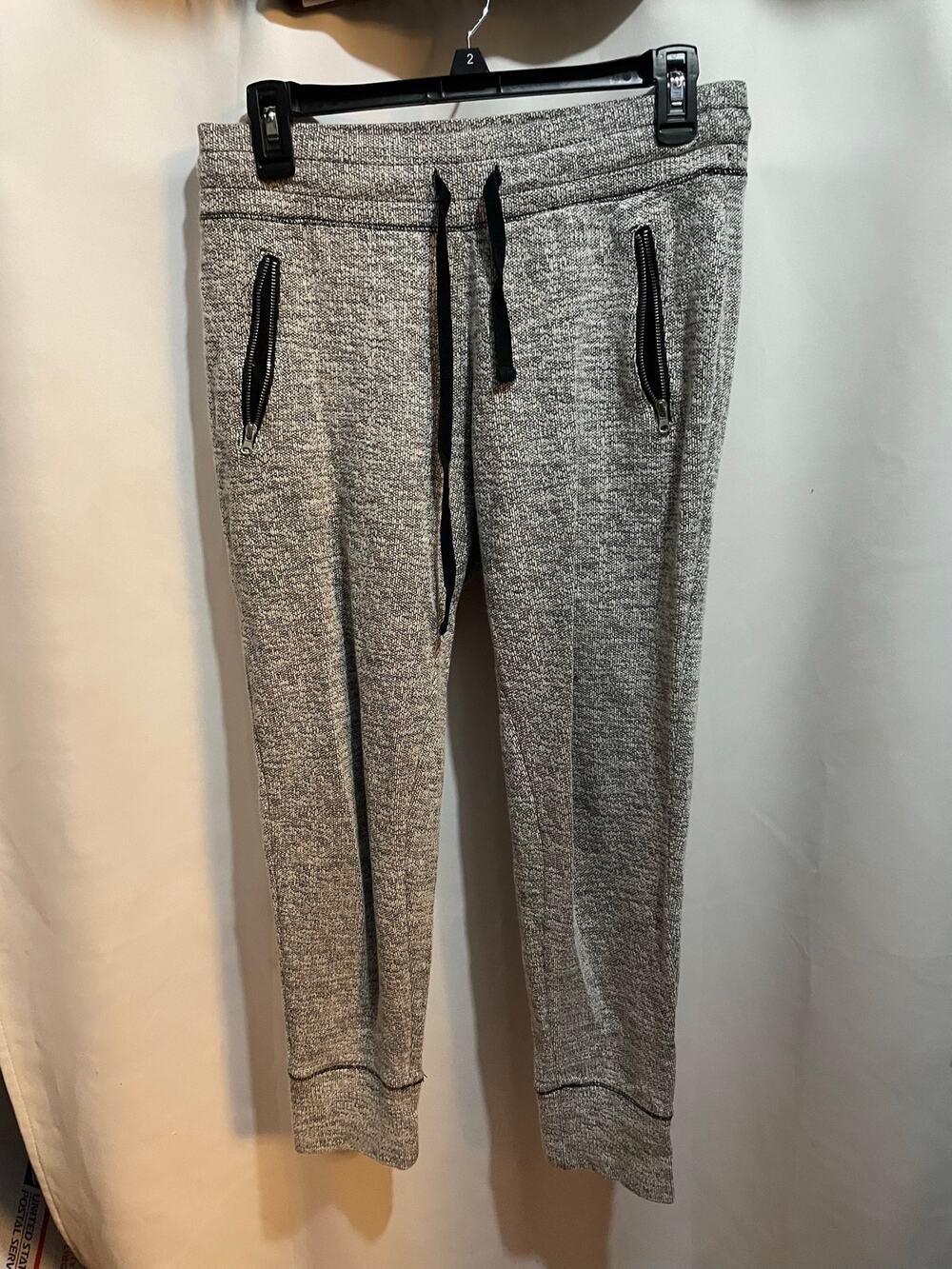 arie gray and black sweatpants joggers small